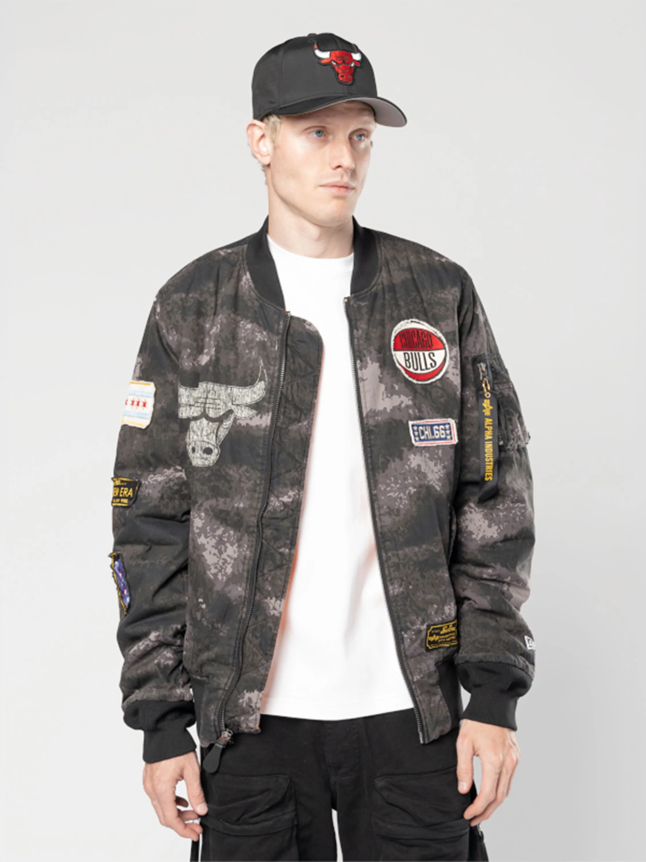 CHICAGO BULLS X ALPHA X NEW ERA MA-1 BOMBER JACKET (BLACK CAMO) - Image 3