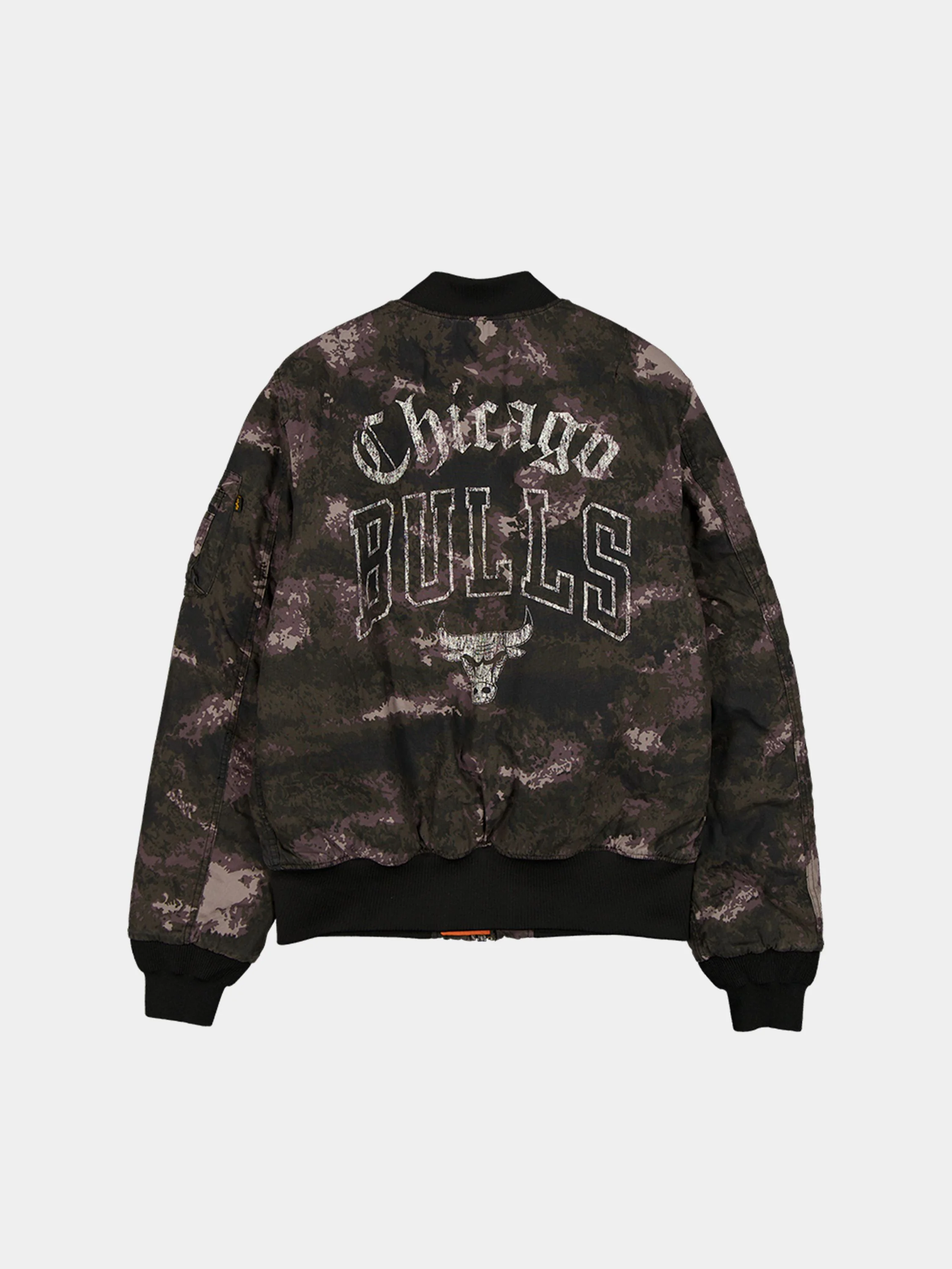 CHICAGO BULLS X ALPHA X NEW ERA MA-1 BOMBER JACKET (BLACK CAMO) - Image 4