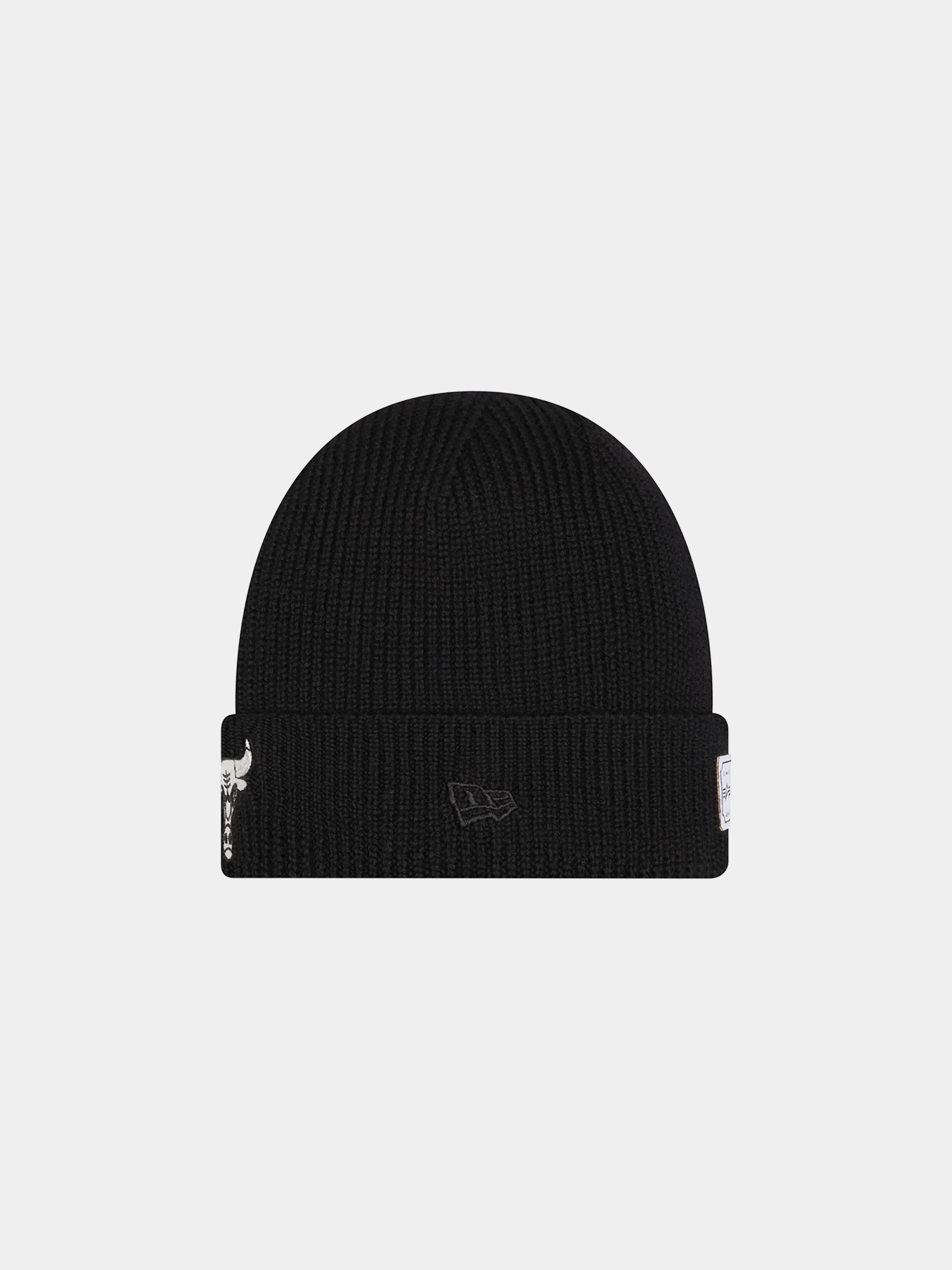 CHICAGO BULLS X ALPHA X NEW ERA SHORT CUFF BEANIE - Image 3