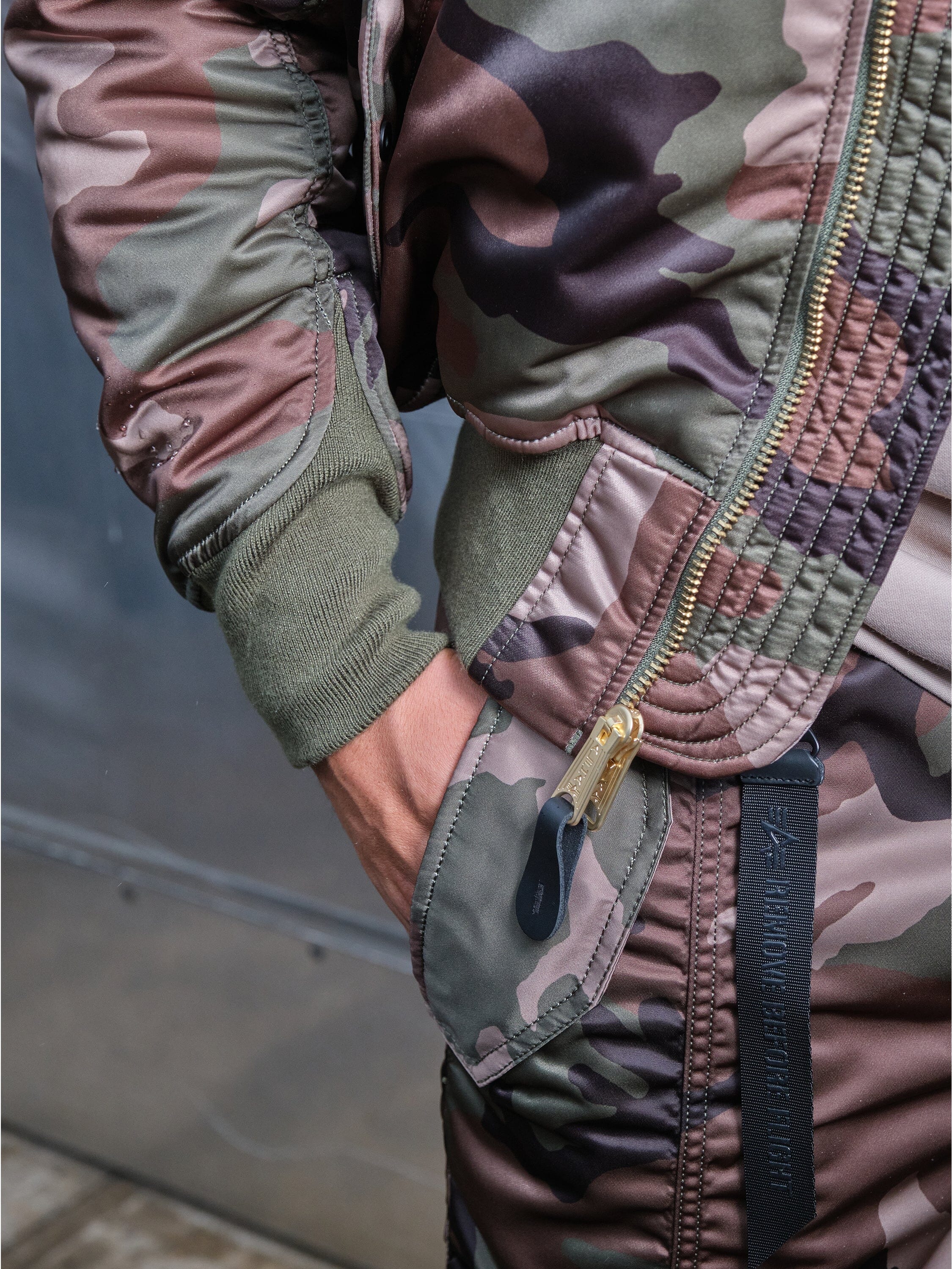 MA-1 NYLON PANT CAMO - Image 4