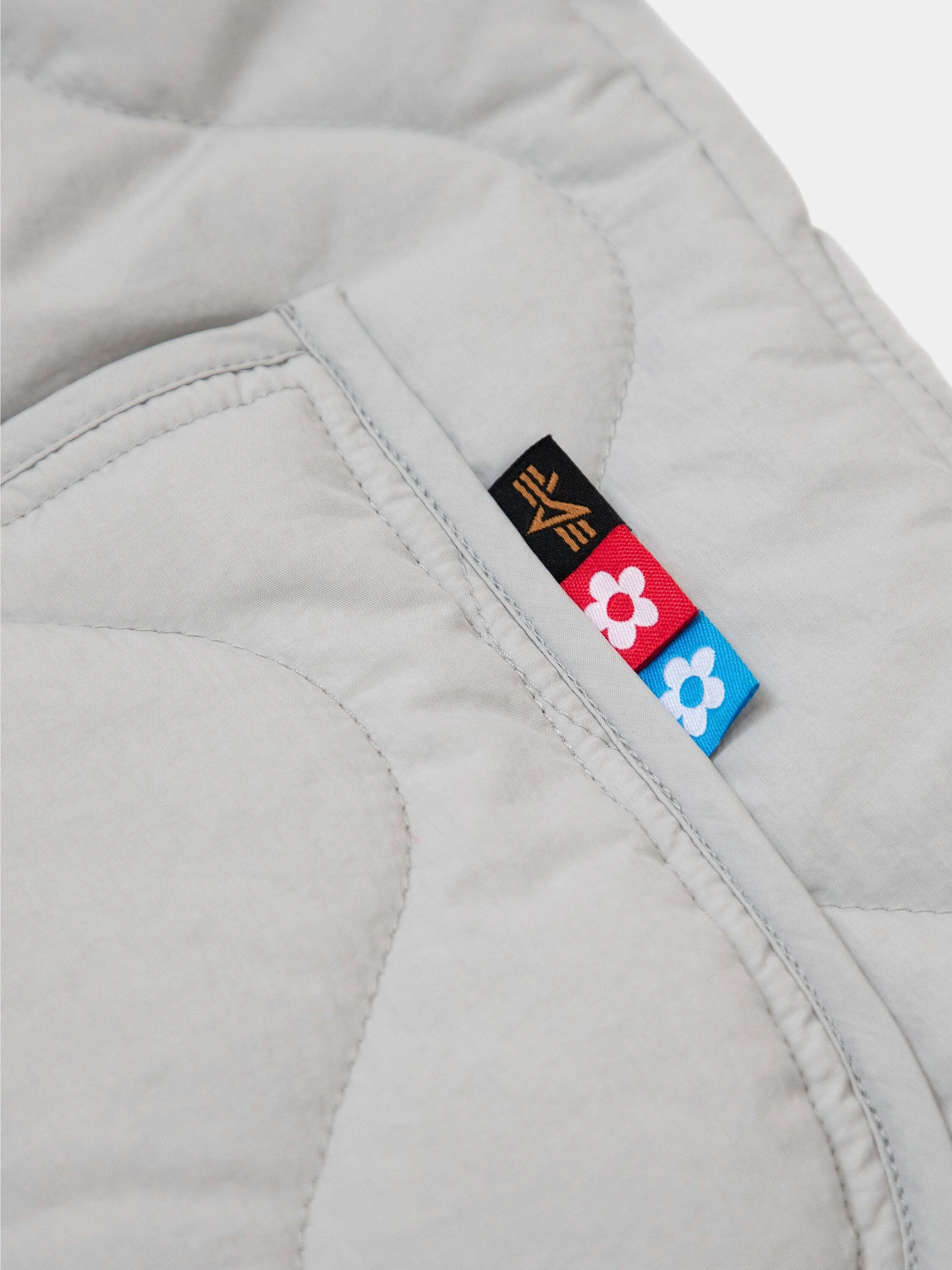 VANDY THE PINK X ALPHA INDUSTRIES LINER JACKET - Image 6