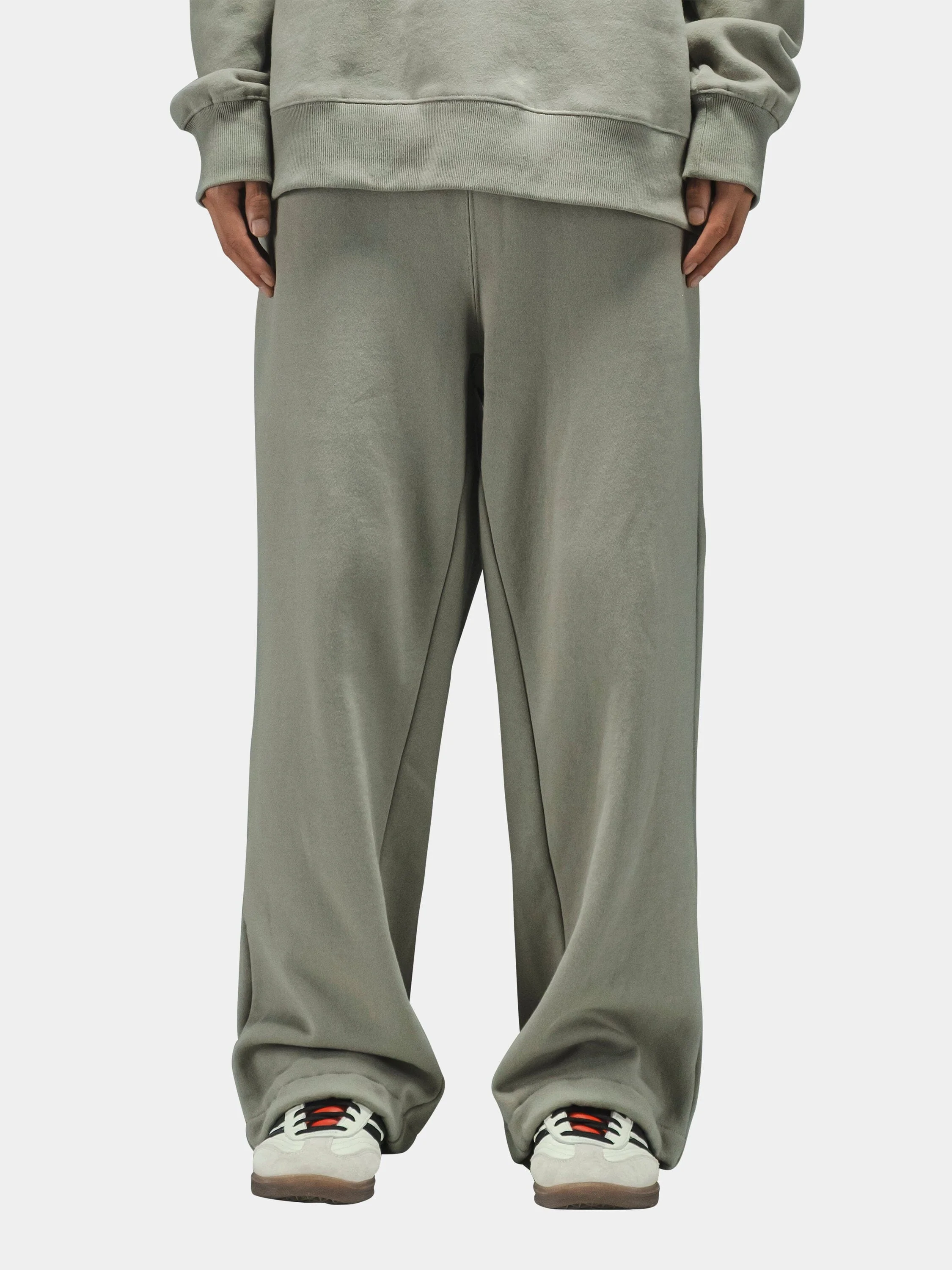 ESSENTIAL SWEATPANTS (SEASONAL) - Image 10