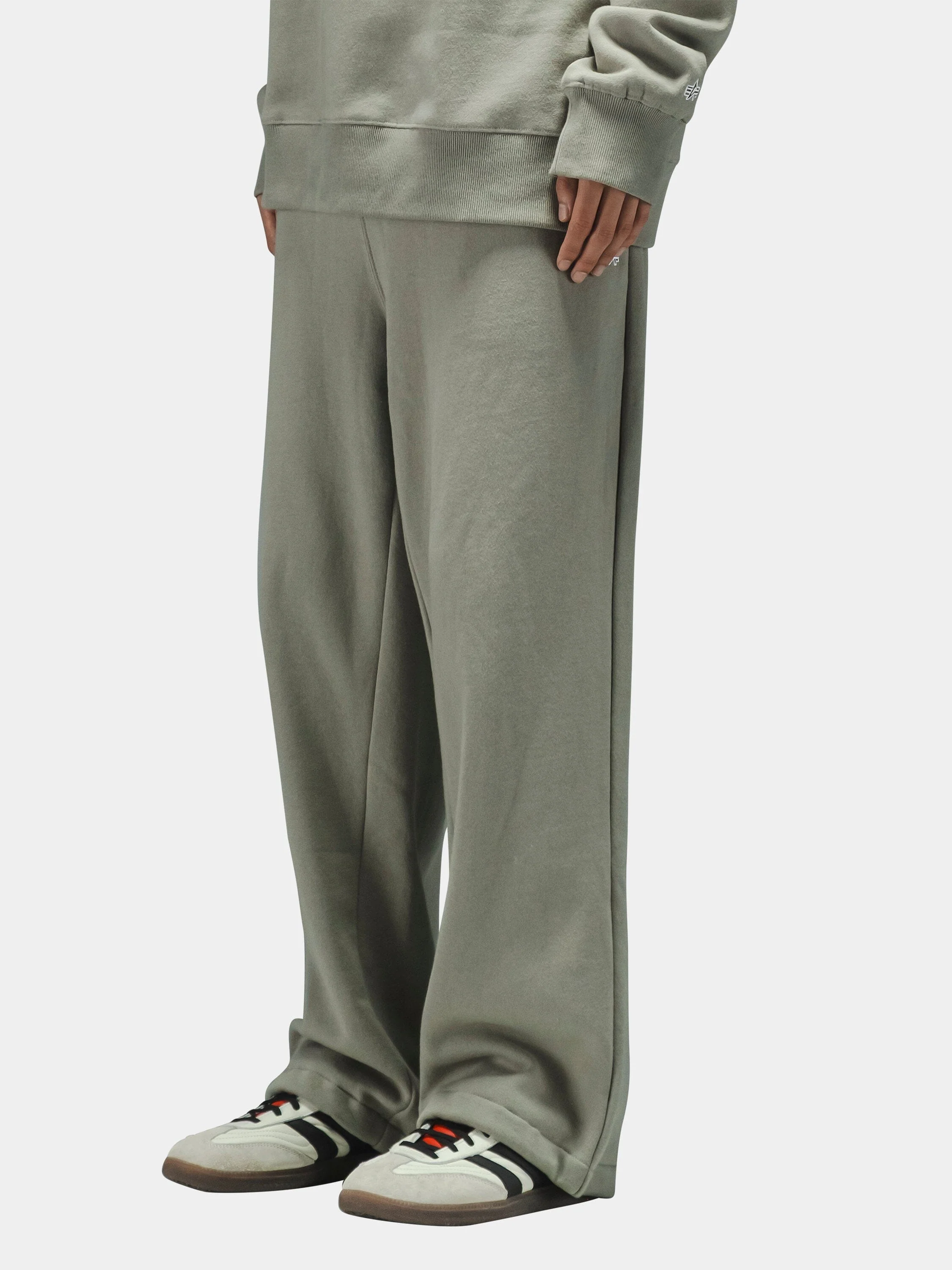 ESSENTIAL SWEATPANTS (SEASONAL) - Image 11