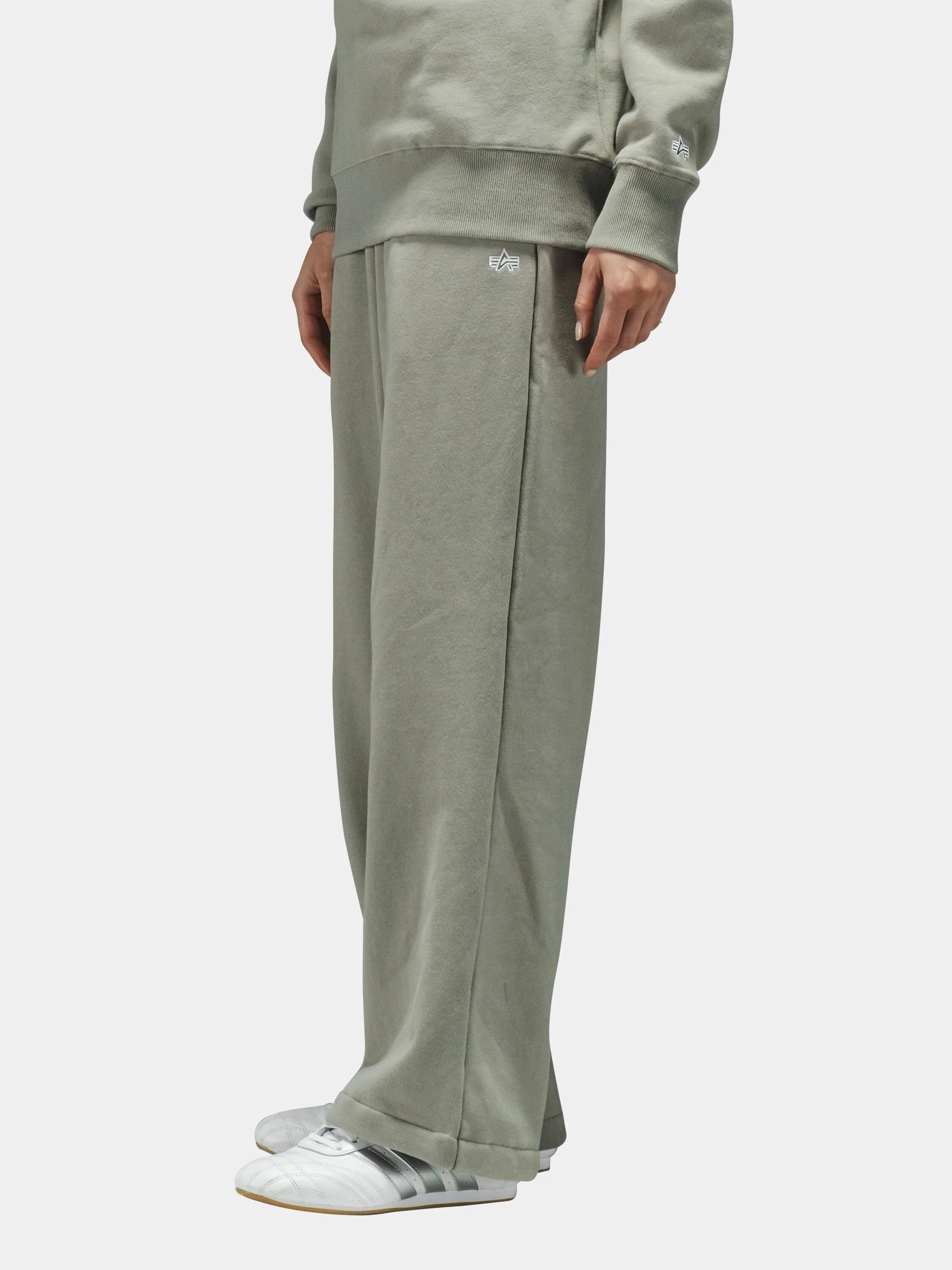 ESSENTIAL SWEATPANTS (SEASONAL) - Image 15
