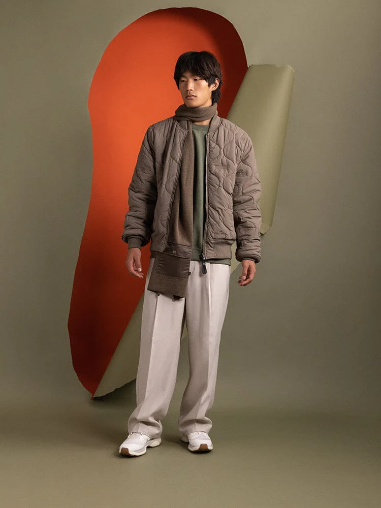 REVERSIBLE ONION QUILTED MA-1 BOMBER JACKET - Image 12