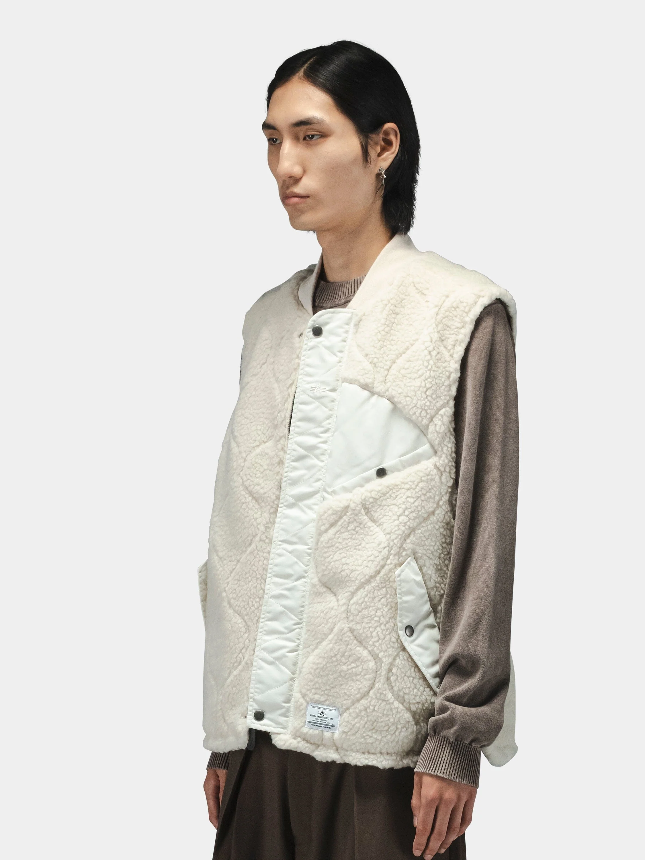 SHERPA ONION QUILTING VEST - Image 3