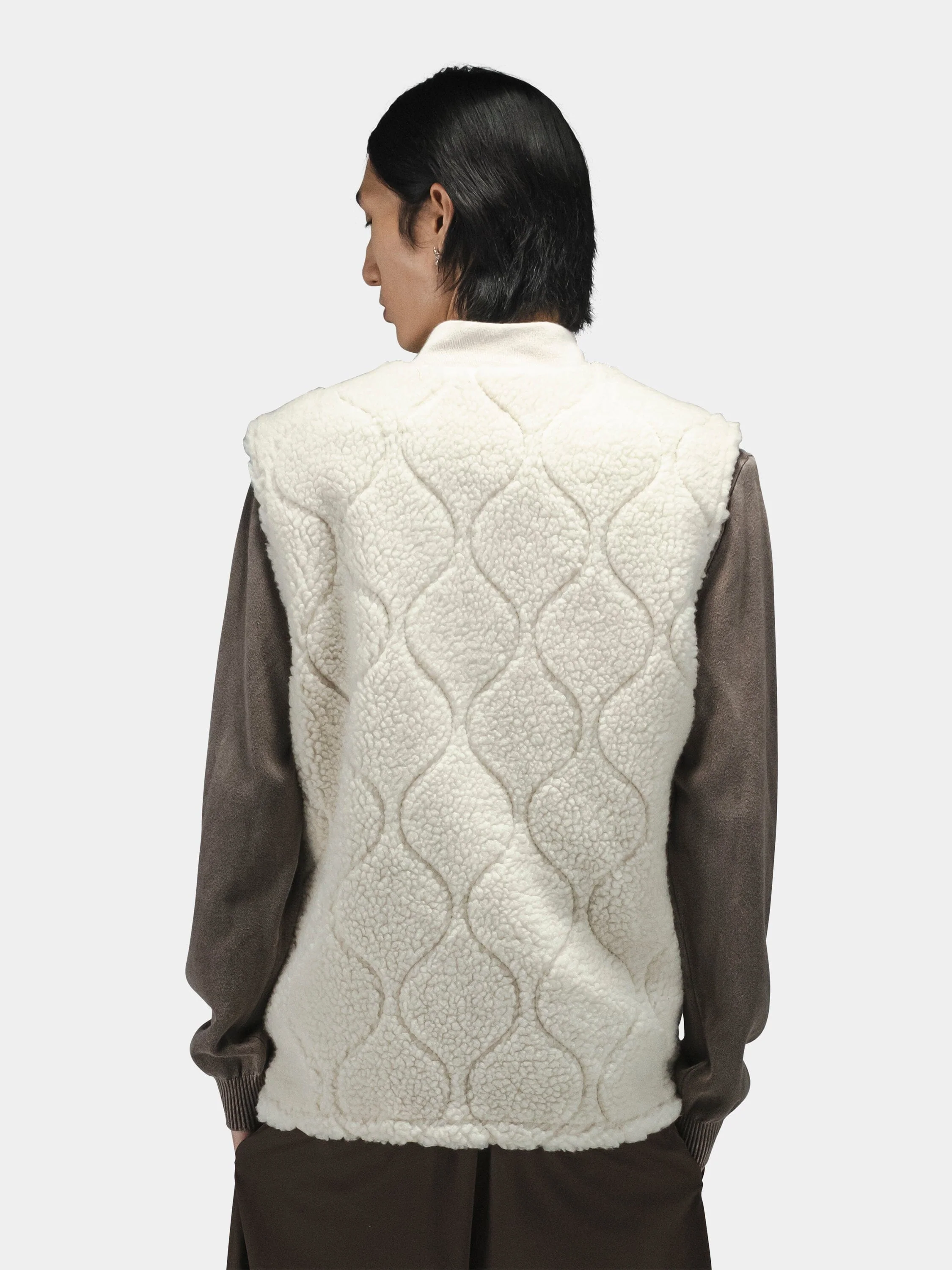 SHERPA ONION QUILTING VEST - Image 4