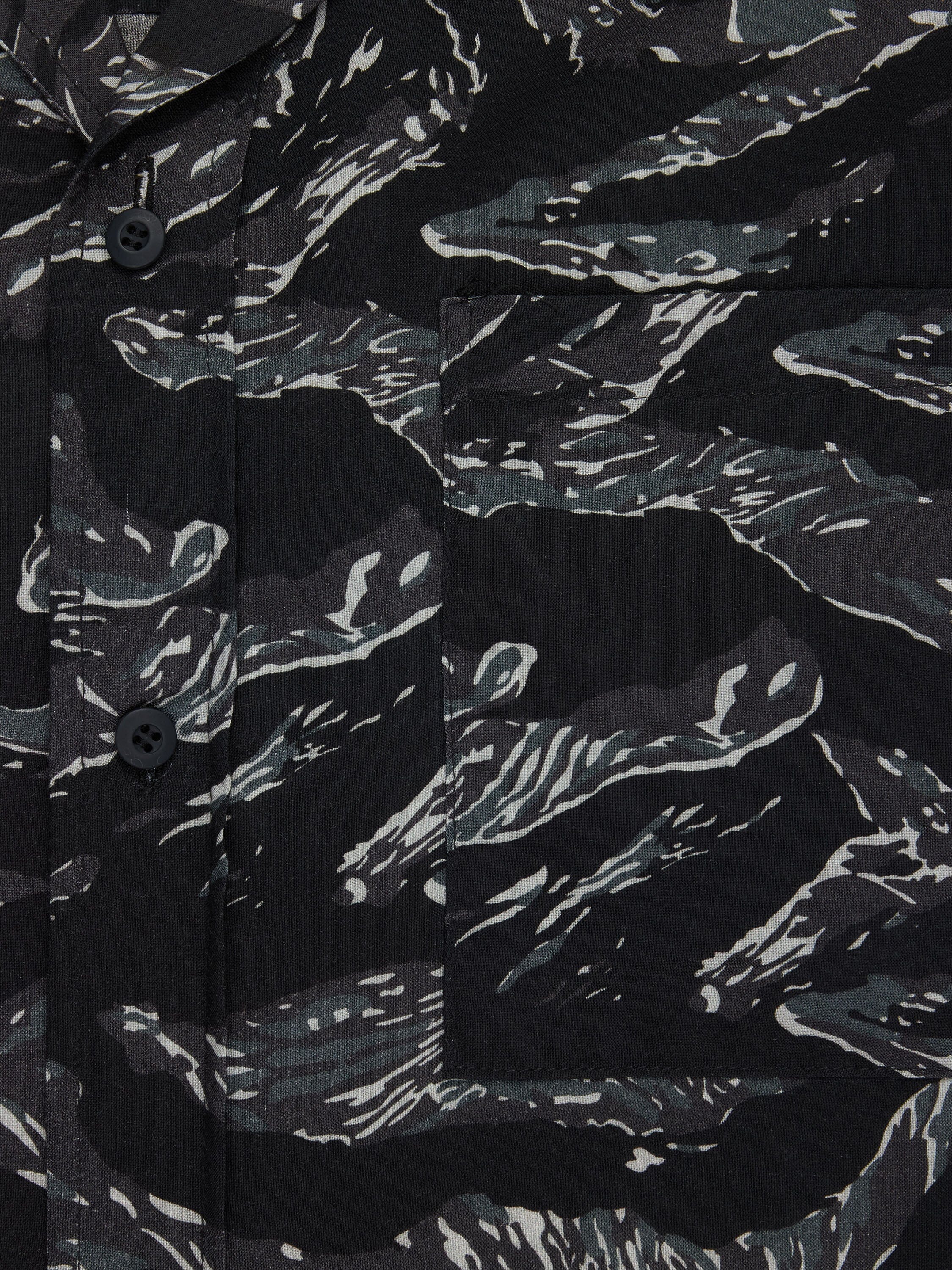 CAMO RELAXED CAMP SHORT SLEEVE SHIRT - Image 6