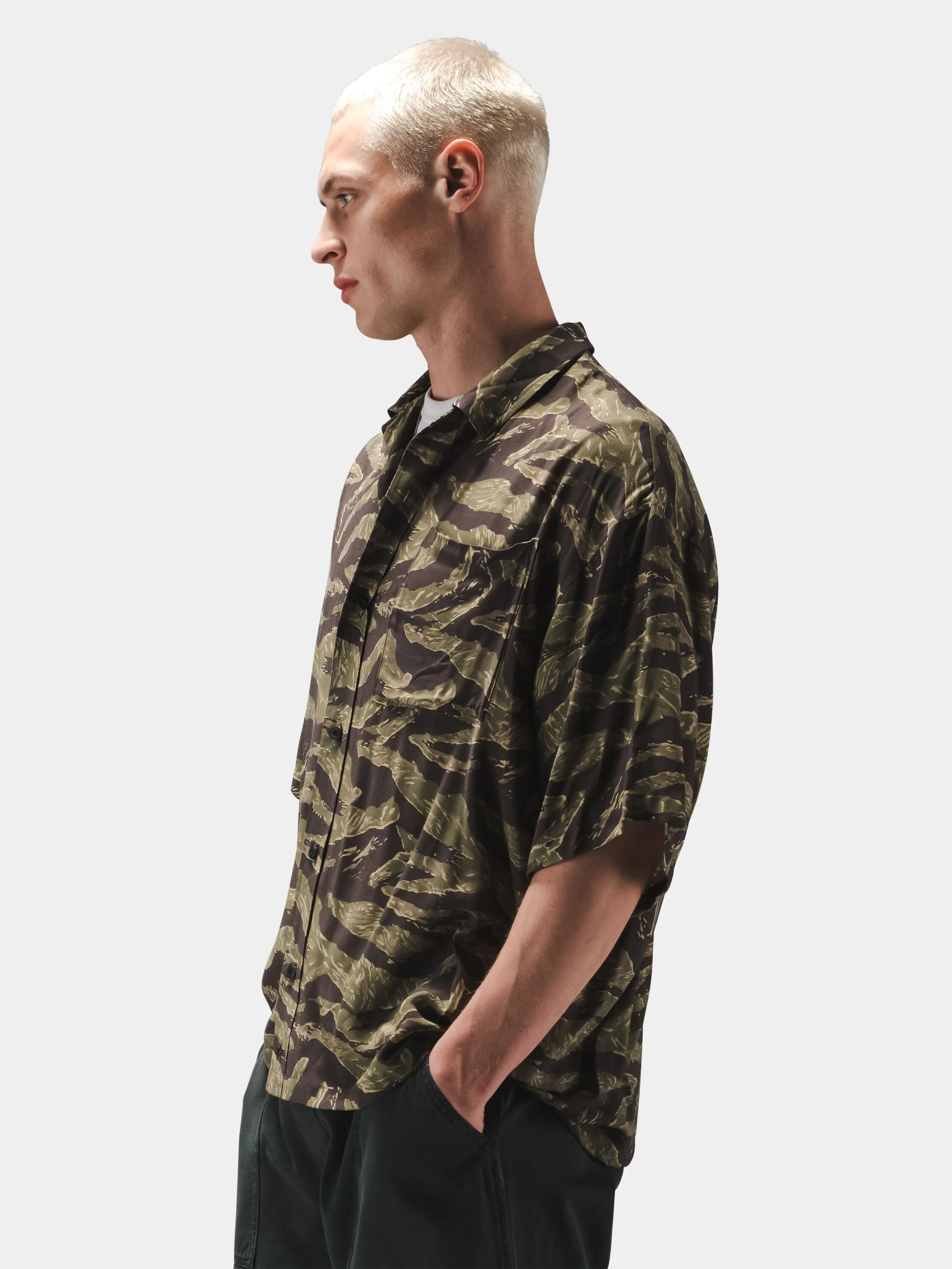 CAMO RELAXED CAMP SHORT SLEEVE SHIRT - Image 9