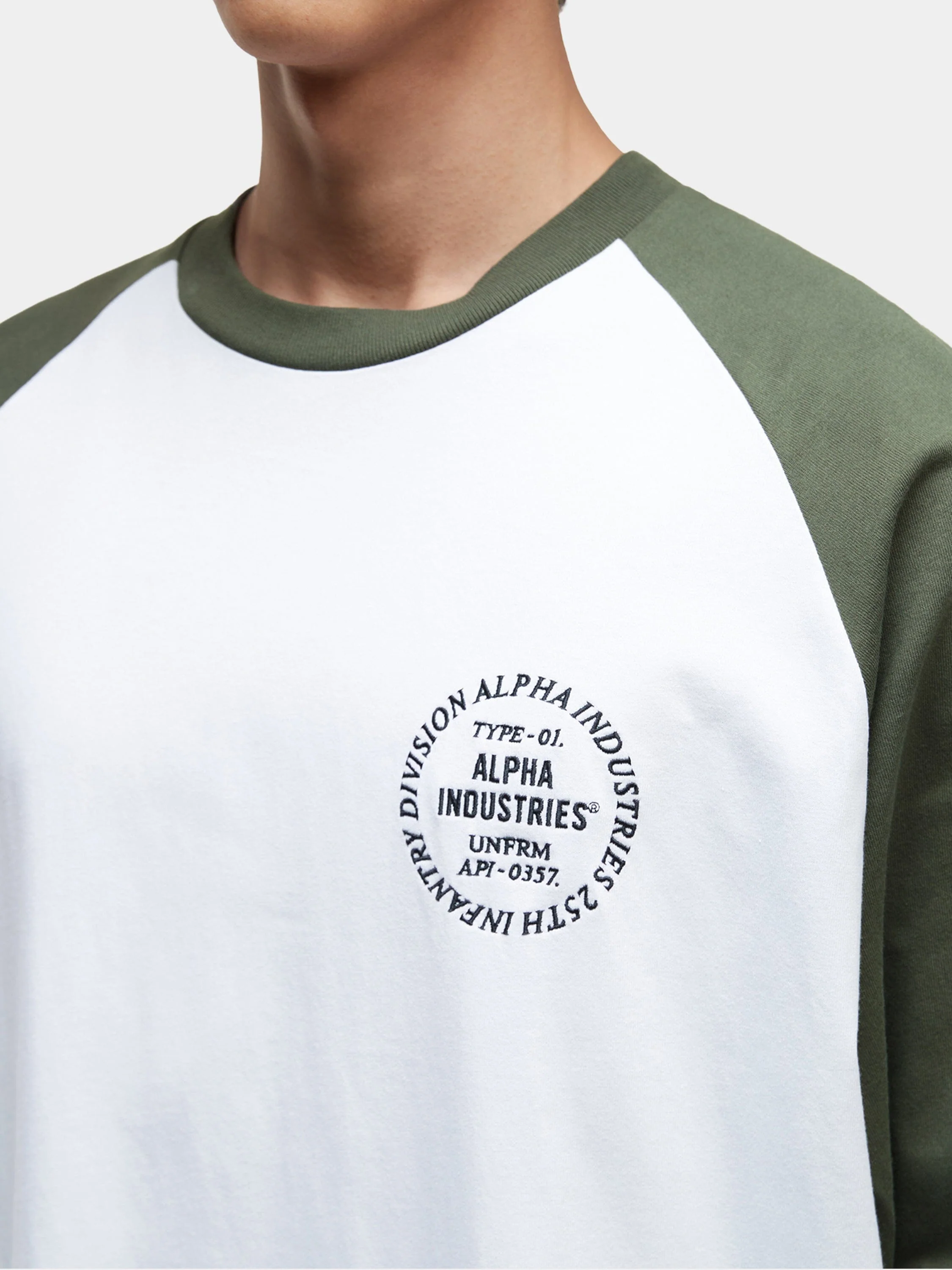 UNFRM LONG-SLEEVED RAGLAN T-SHIRT - Image 7