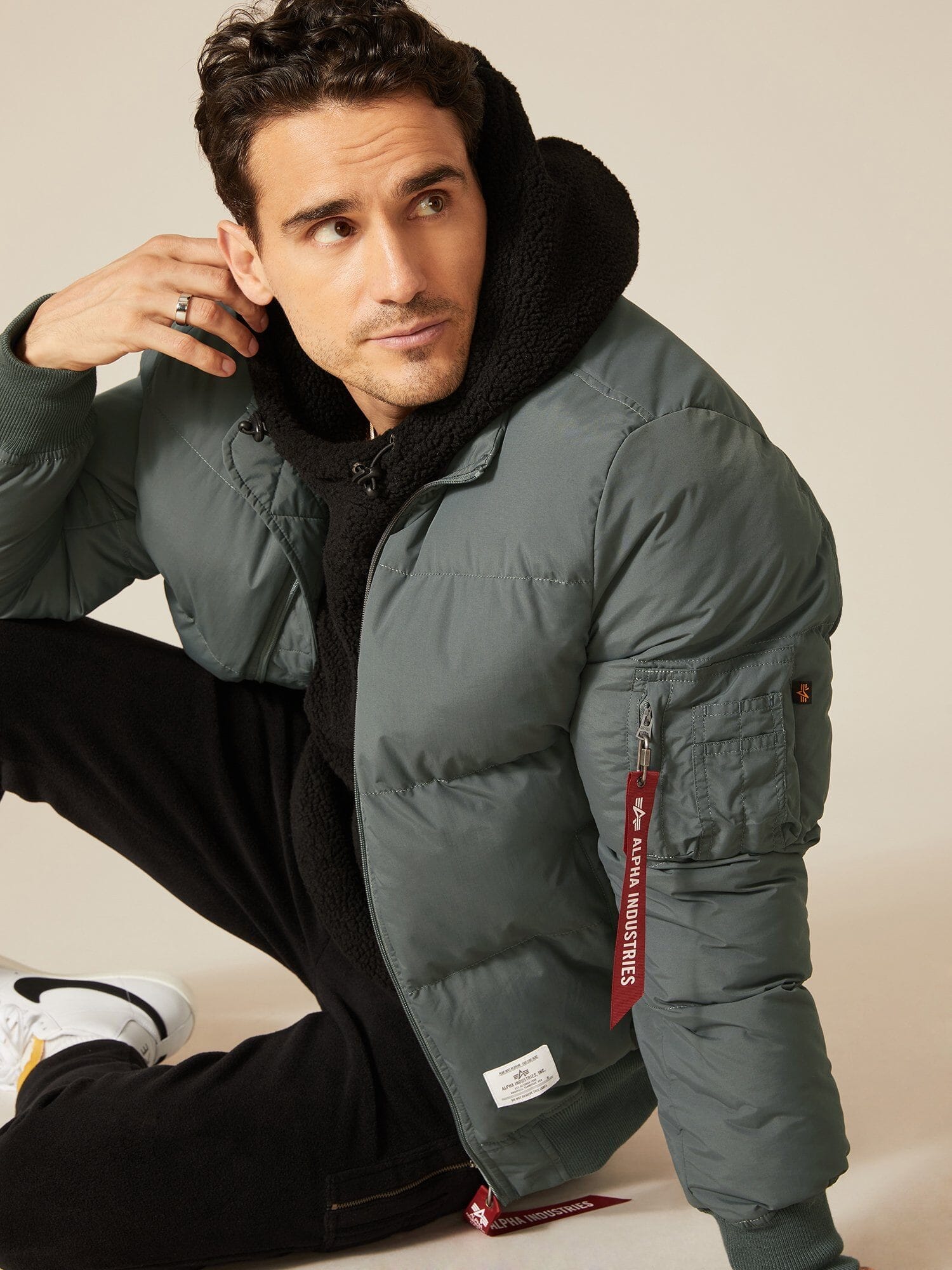 MA-1 QUILTED BOMBER JACKET - Image 12