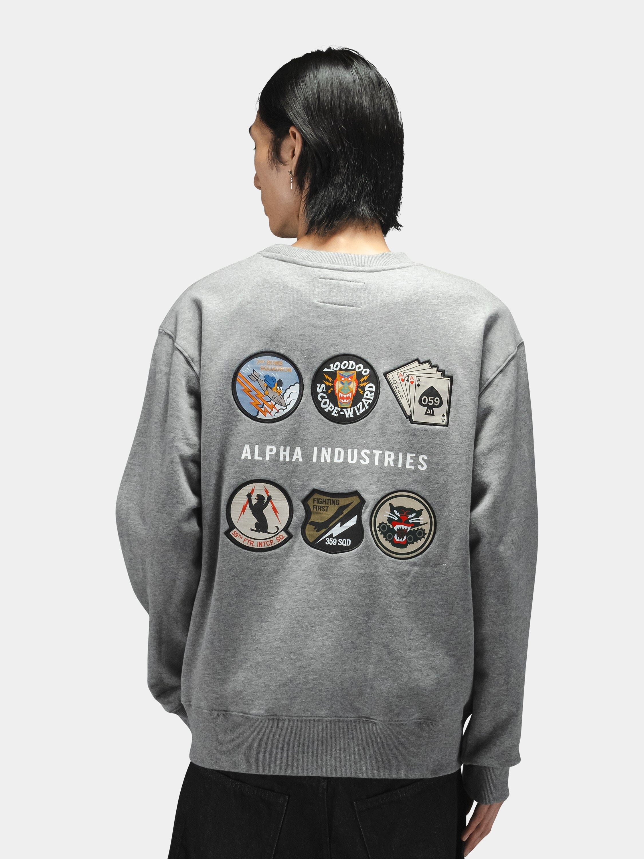 PATCHED CREWNECK - Image 8